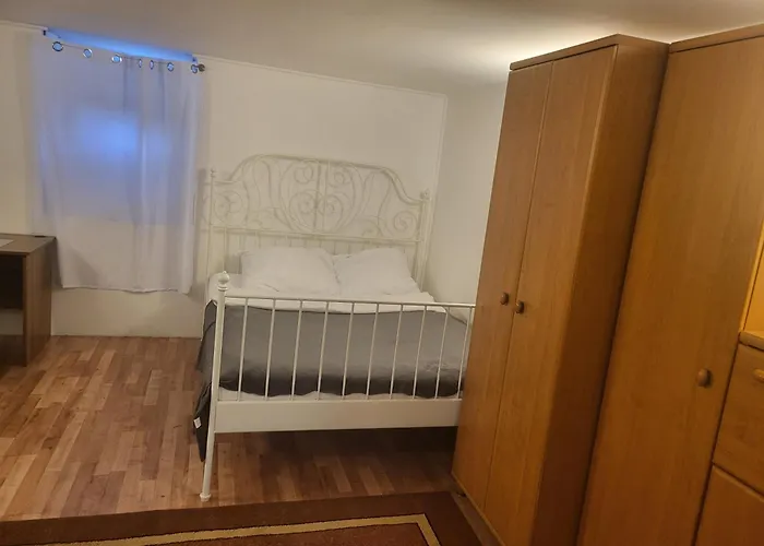 Grzegorzecka Room 3